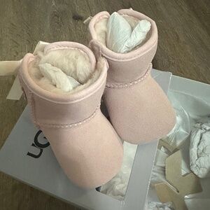 Baby Ugg Bow Pink Infant Size 0/1 XS NIB